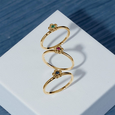 9K Gold Round Blue Sapphire Five Petal Flower Ring